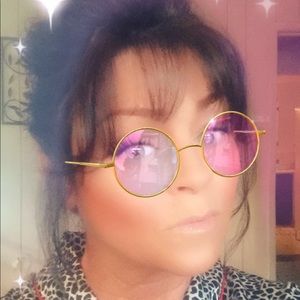 Meet your Posher, Rose